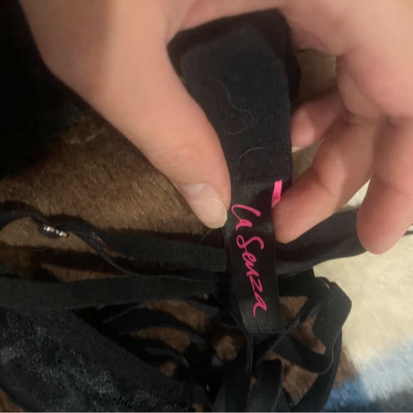 Black Lace Strappy Lingerie Set - Picture 3 of 3